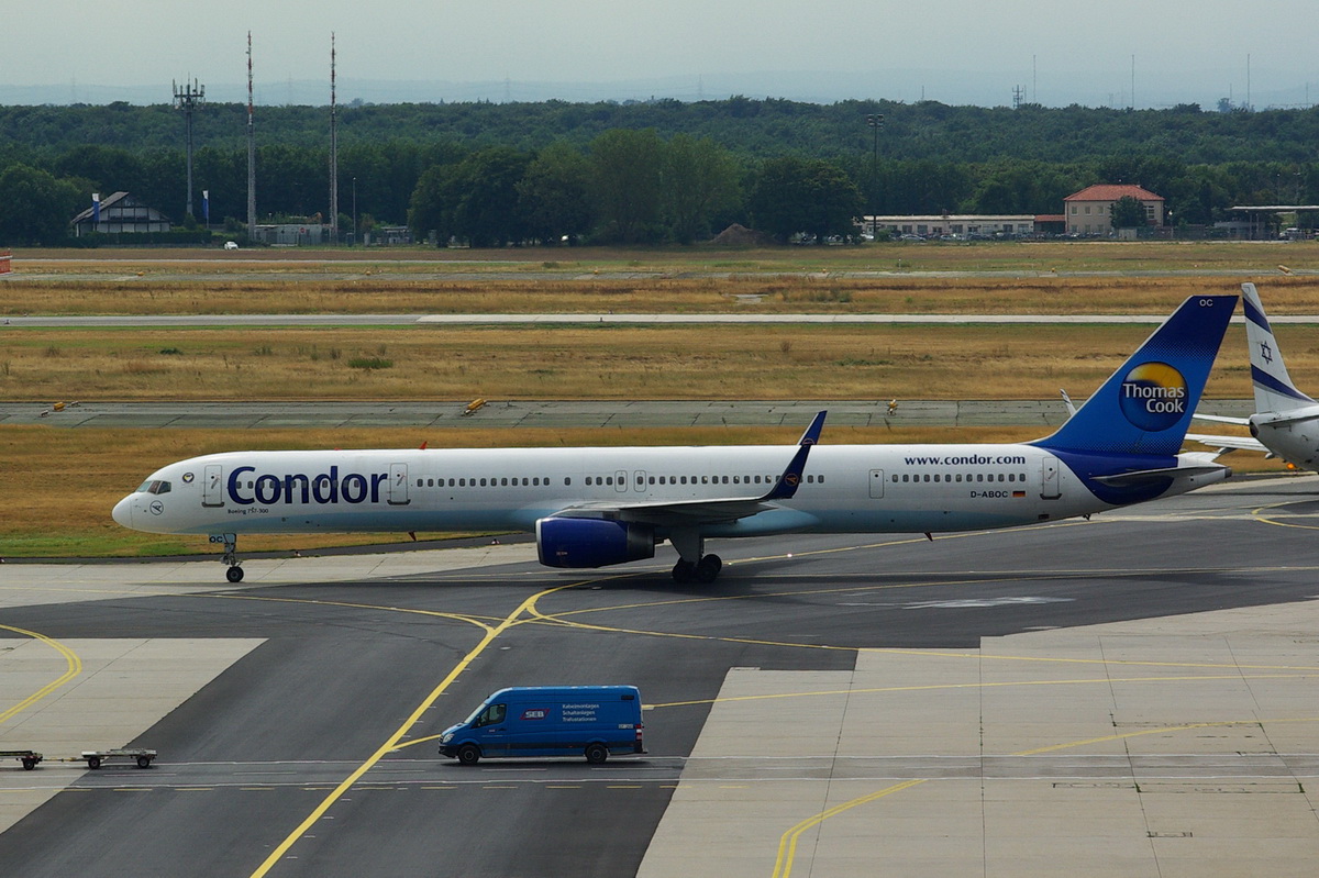 D-ABOC Condor Boeing 757-330(WL)        08.08.2013

Flughafen Frankfurt