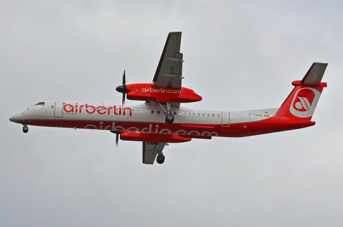 D-ABQF Air Berlin De Havilland Canada DHC-8-402Q Dash 8   beim Anflug auf Tegel am 29.01.2015