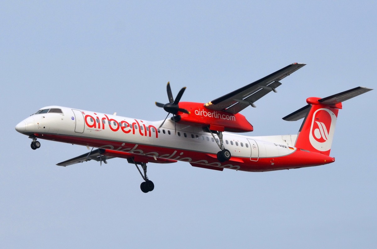 D-ABQI Air Berlin De Havilland Canada DHC-8-402Q Dash 8  Anflug Tegel am 05.11.2014