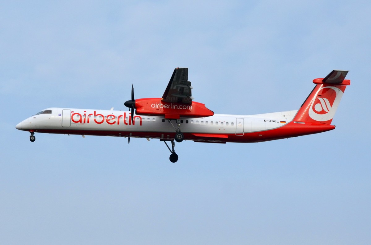 D-ABQL Air Berlin De Havilland Canada DHC-8-402Q Dash 8  am 05.11.2014 Anflug auf Tegel