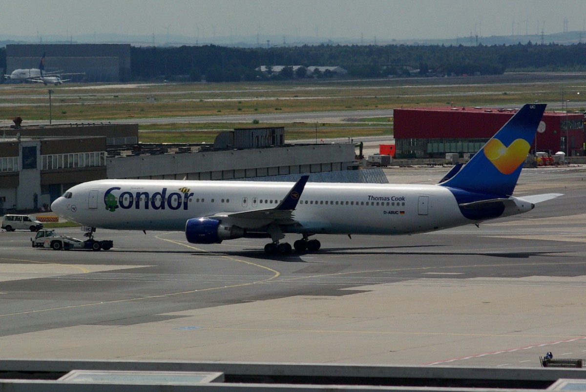 D-ABUC Condor Boeing 767-330 (ER) (WL)   in Frankfurt fertig zum Start 16.07.2014
