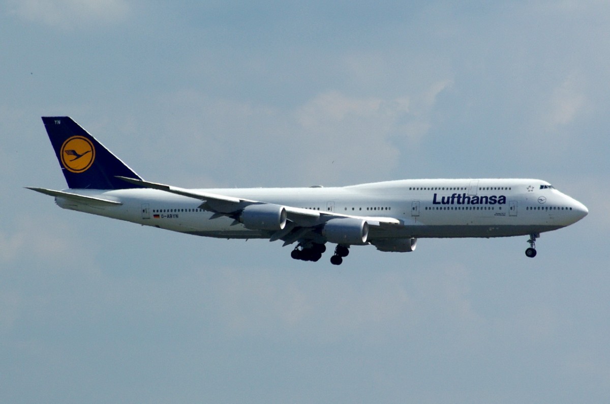 D-ABYN Lufthansa Boeing 747-830    Landeanflug auf Frankfurt am 15.07.2014