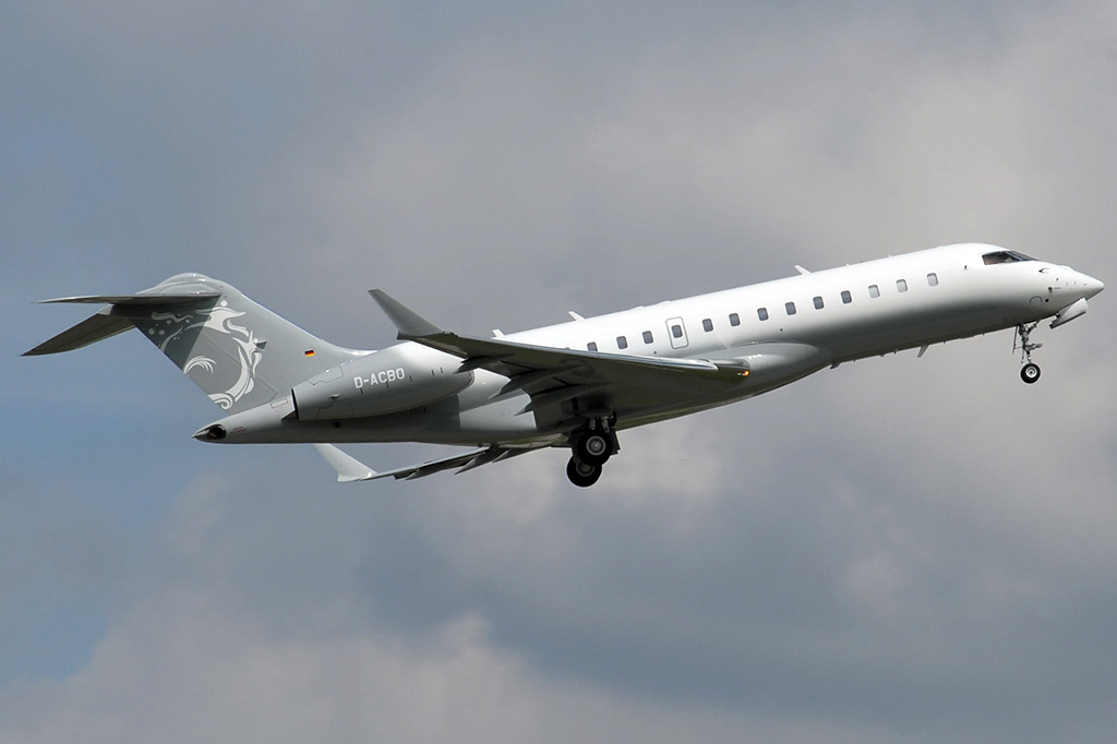 D-ACBO Bombardier BD-700-1A10 Global Express XRS 14.06.2013
