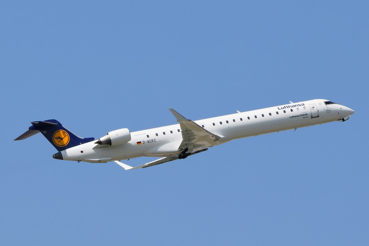 D-ACKC Lufthansa CityLine Canadair CL-600-2D24 Regional Jet CRJ-900LR  , MUC , 03.06.2017