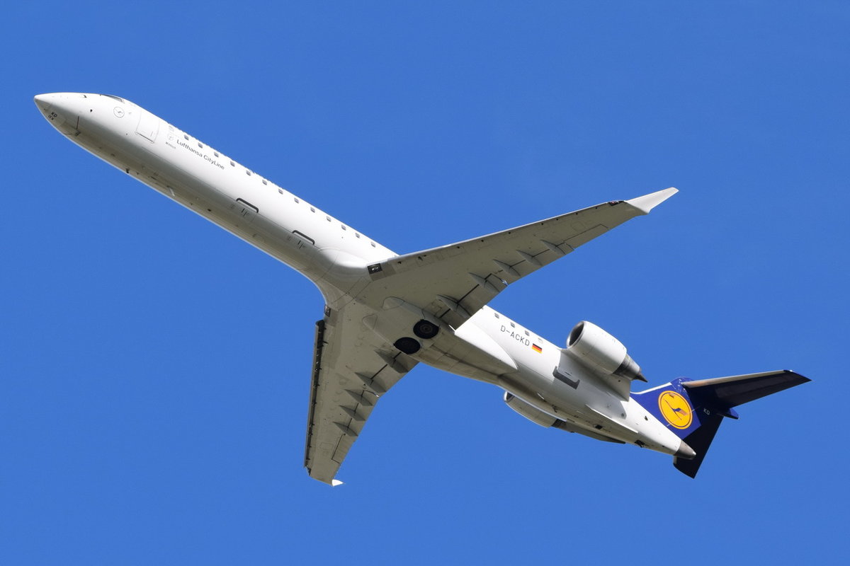 D-ACKD Lufthansa CityLine Canadair CL-600-2D24 Regional Jet CRJ-900LR  , MUC , 06.10.2017