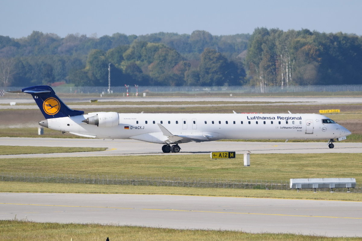 D-ACKJ Lufthansa CityLine Canadair CL-600-2D24 Regional Jet CRJ-900LR  , MUC , 15.10.2016