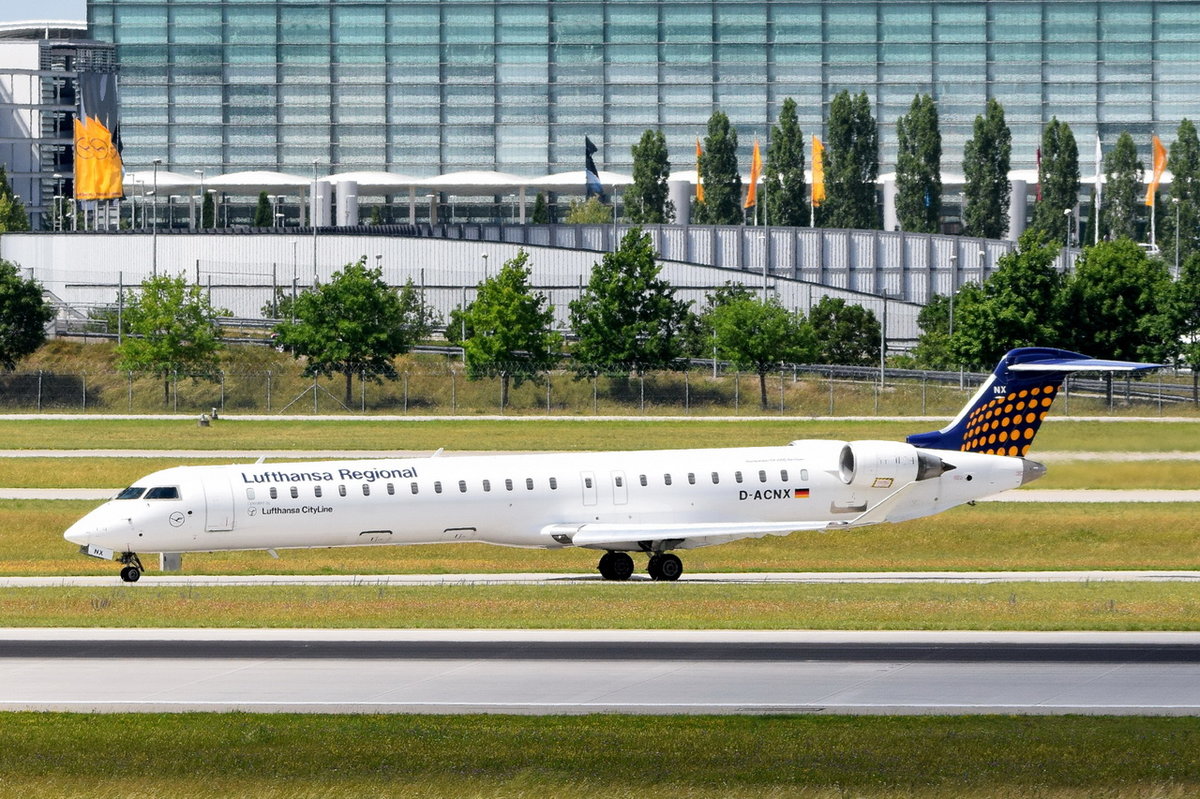 D-ACNX Eurowings Canadair CL-600-2D24 Regional Jet CRJ-900LR  , MUC , 17.06.2017