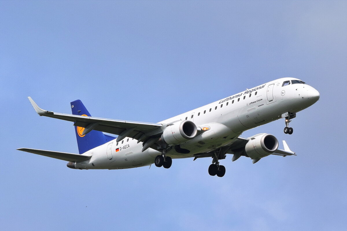 D-AECA , Lufthansa CityLine , Embraer ERJ-190LR (ERJ-190-100 LR) ,  Berlin-Brandenburg  Willy Brandt  , BER , 14.07.2021 