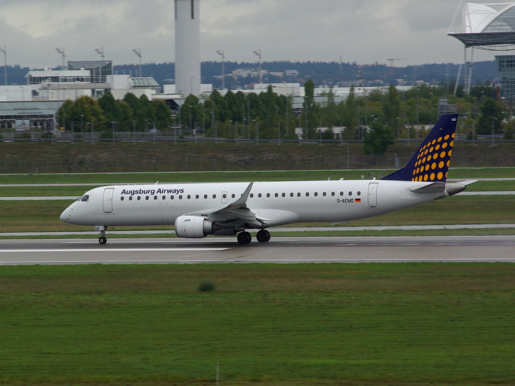 D-AEMD Augsburg Airways Embraer ERJ-195LR (ERJ-190-200 LR)  

15.09.2013  Flughafen Mnchen