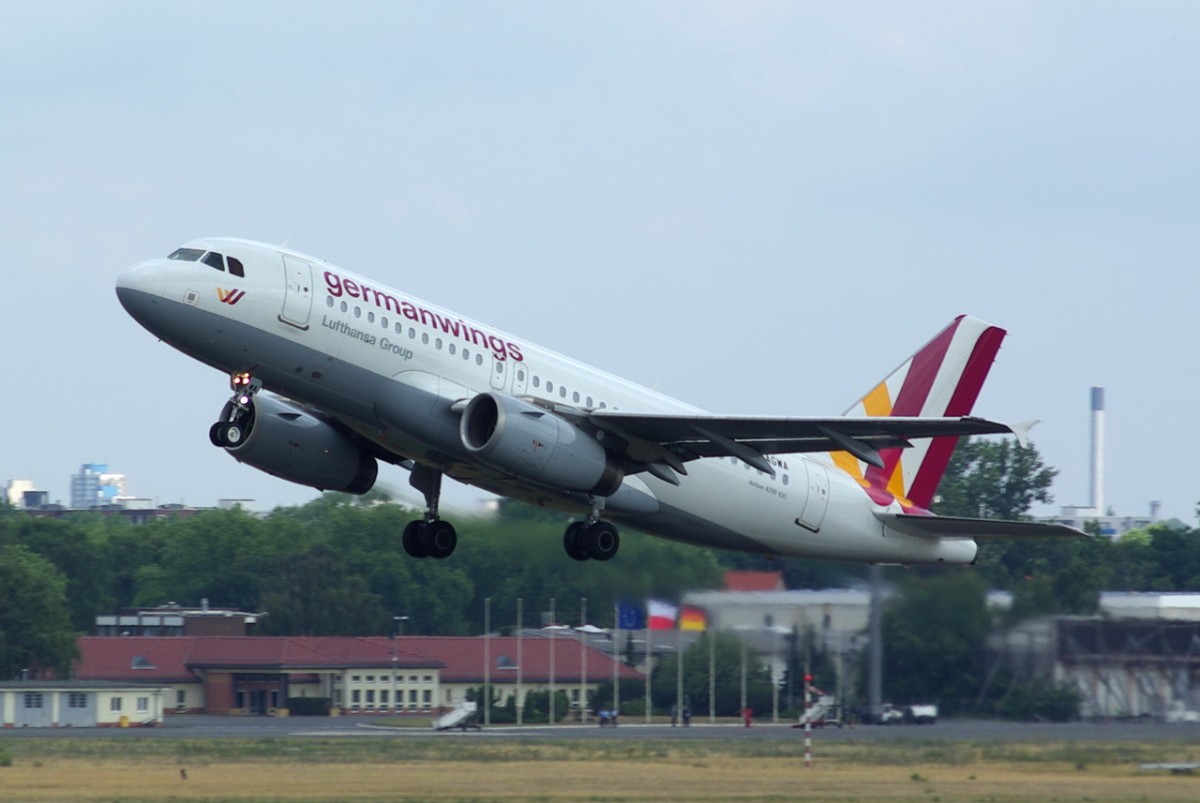 D-AGWA Germanwings Airbus A319-132   am 08.07.2015 in Tegel gestartet