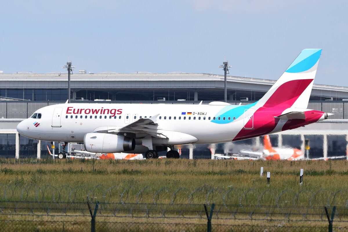 D-AGWJ , Eurowings , Airbus A319-132 ,  26.06.2021 , Berlin-Brandenburg  Willy Brandt  , BER , 