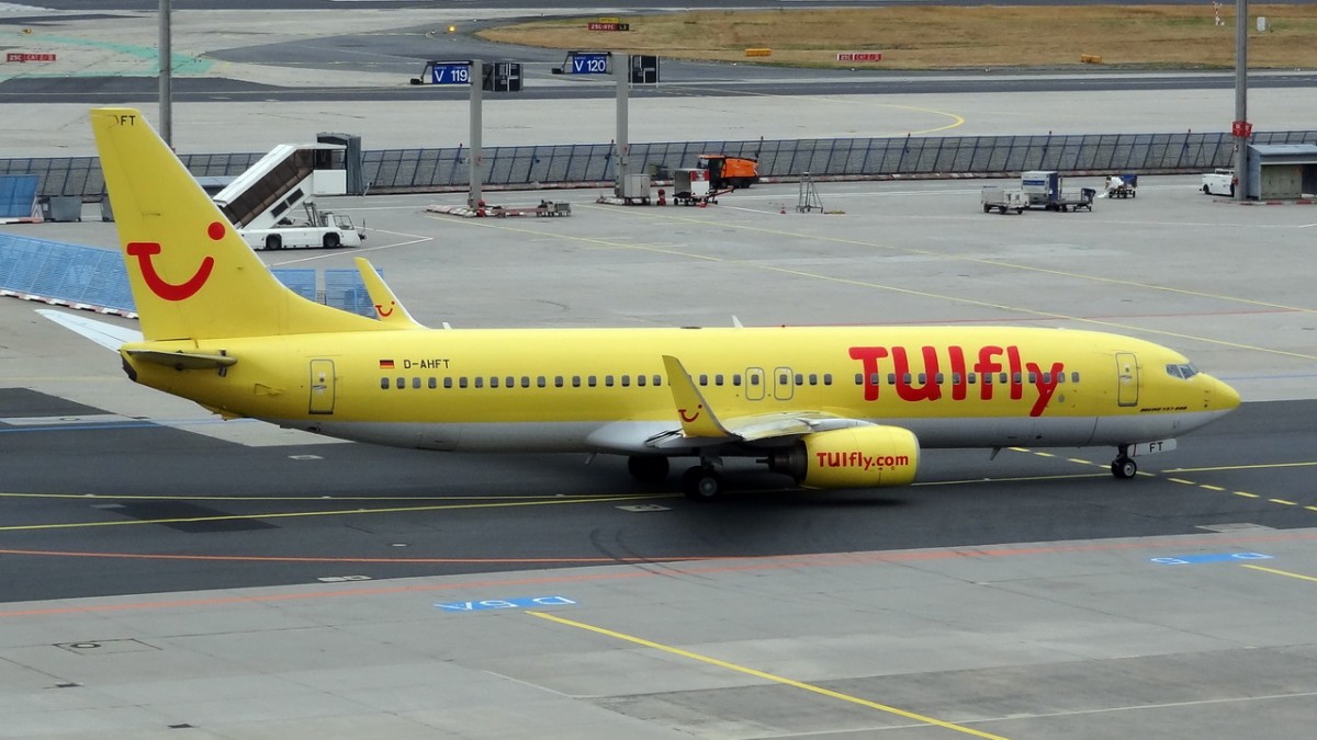 D-AHFT TUIfly Boeing 737-8K5(WL)    08.08.2013

Flughafen Frankfurt