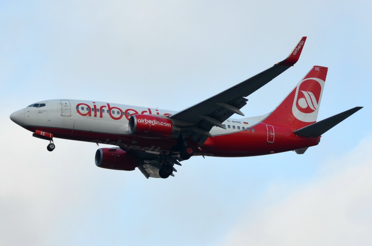 D-AHXE Air Berlin Boeing 737-7K5(WL)   Anflug auf Tegel am 21.11.2014