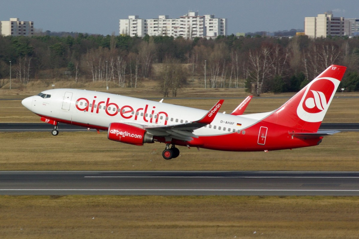 D-AHXF Air Berlin Boeing 737-7K5(WL)  17.02.2014   Berlin-Tegel