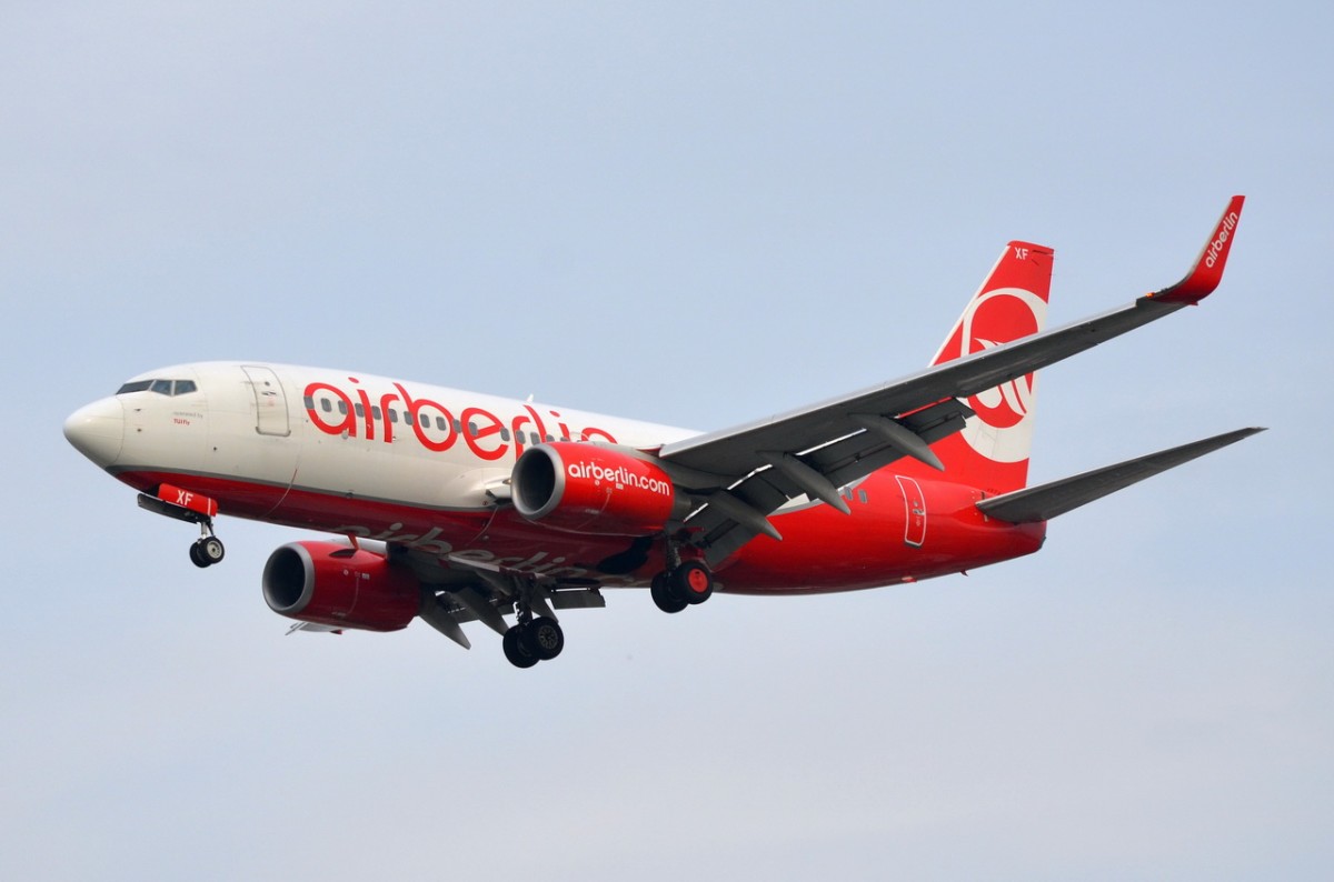 D-AHXF Air Berlin Boeing 737-7K5(WL)   Tegel am 05.11.2014 Landeanflug