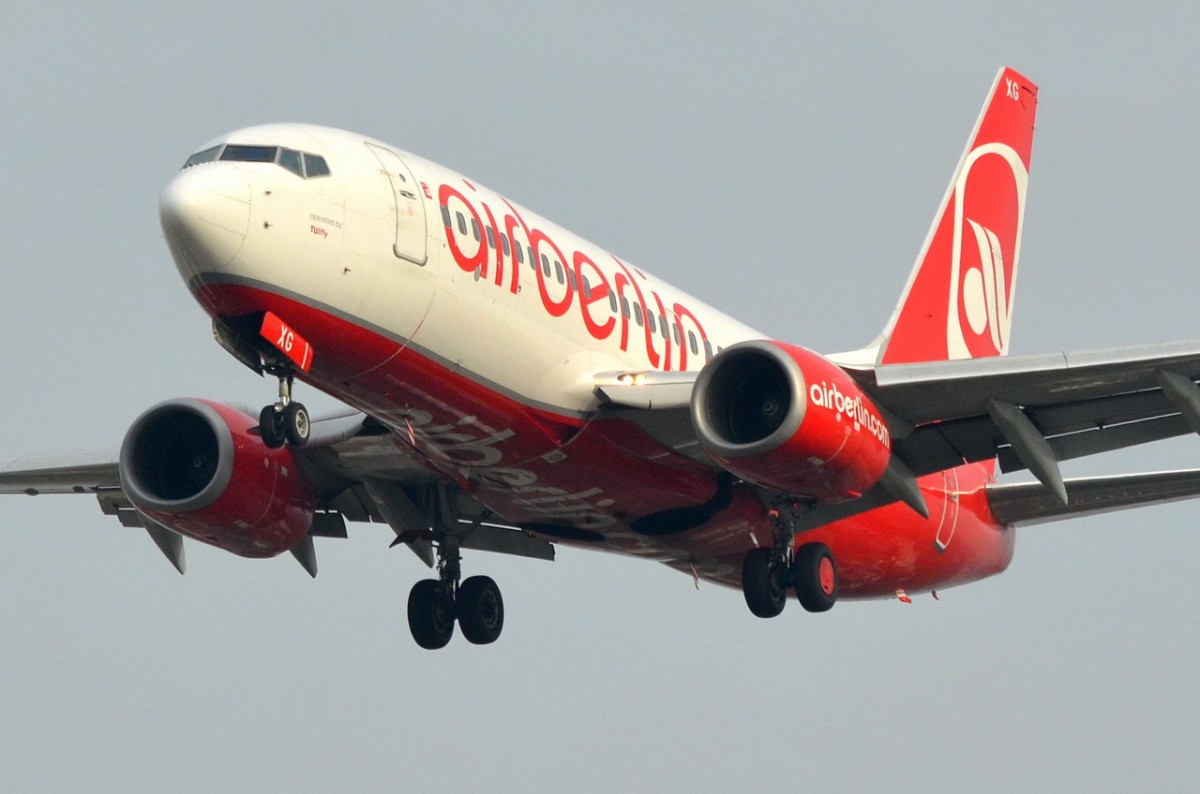 D-AHXG Air Berlin Boeing 737-7K5(WL)    Anflug Tegel am 05.11.2014