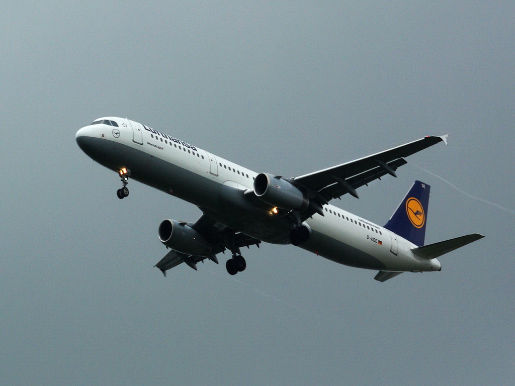 D-AIDE Lufthansa Airbus A321-231     13.09.2013

Flughafen München