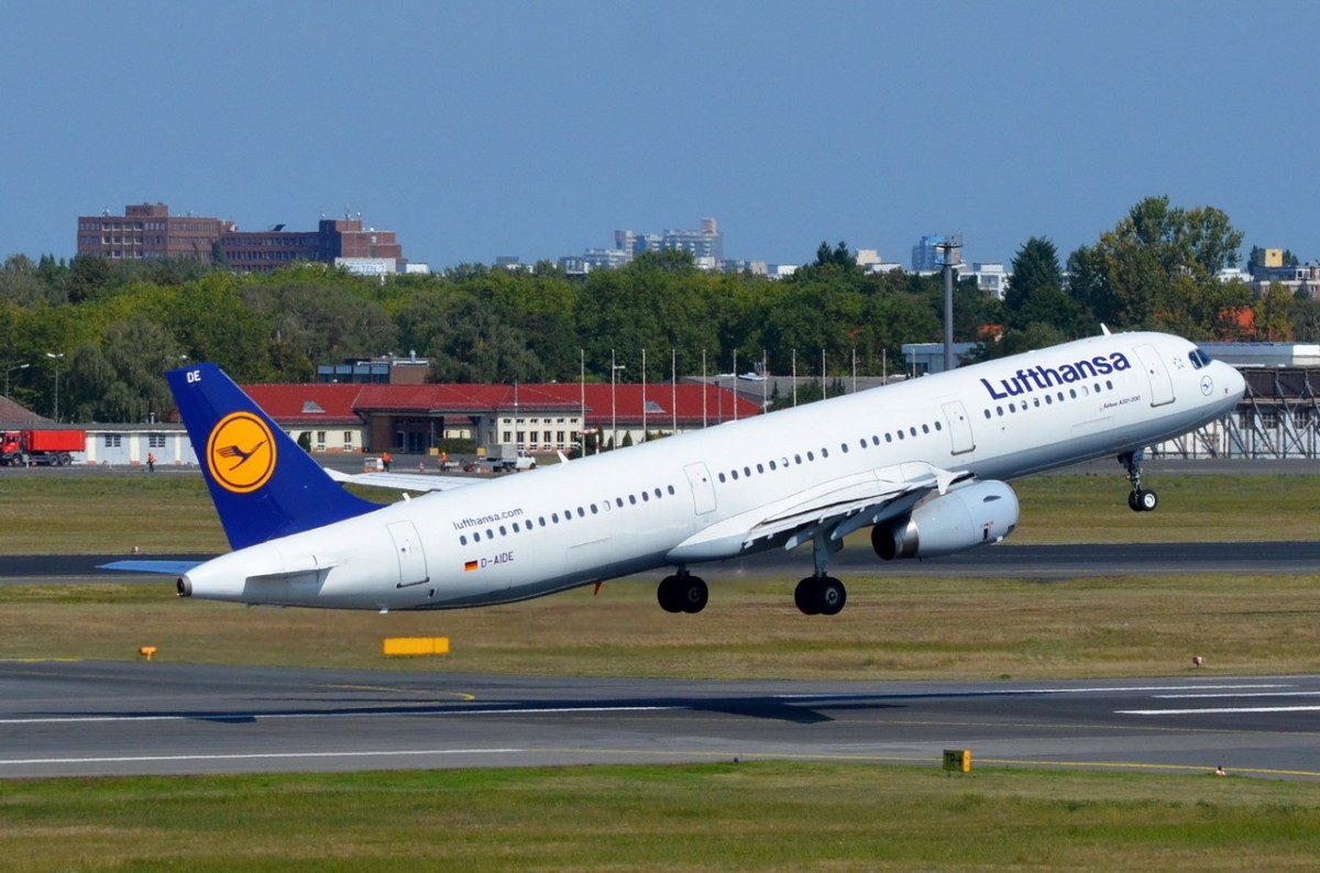 D-AIDE Lufthansa Airbus A321-231  in Tegel gestartet am 04.09.2014