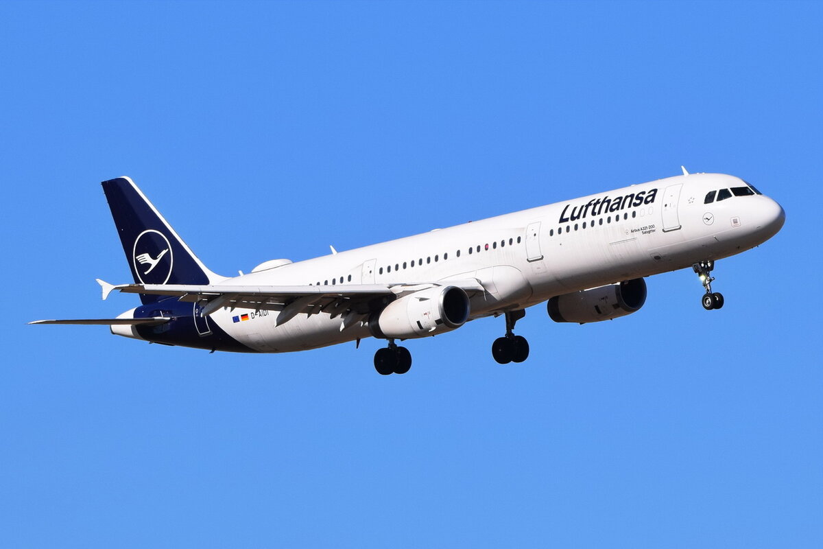 D-AIDI , Lufthansa , Airbus A321-231  Salzgitter  ,  Berlin-Brandenburg  Willy Brandt  , BER , 13.03.2022 ,