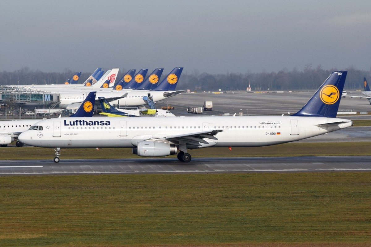 D-AIDO Lufthansa Airbus A321-231  beim Start in München am 11.12.2015