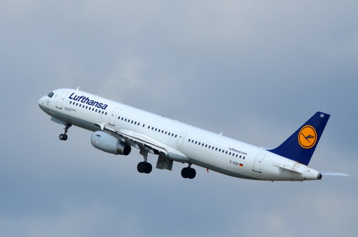 D-AIDP Lufthansa Airbus A321-231   gestartet in Tegel am 20.08.2014