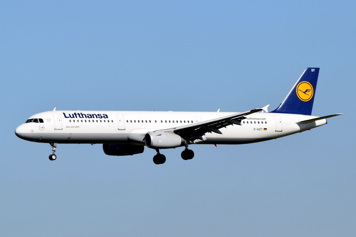 D-AIDT Lufthansa Airbus A321-231  , MUC , 15.10.2016