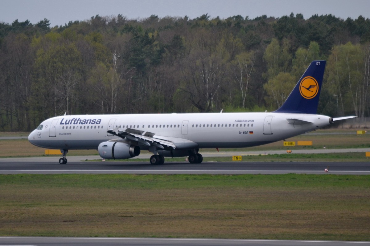 D-AIDT Lufthansa Airbus A321-231   gelandet in Tegel 09.04.2014