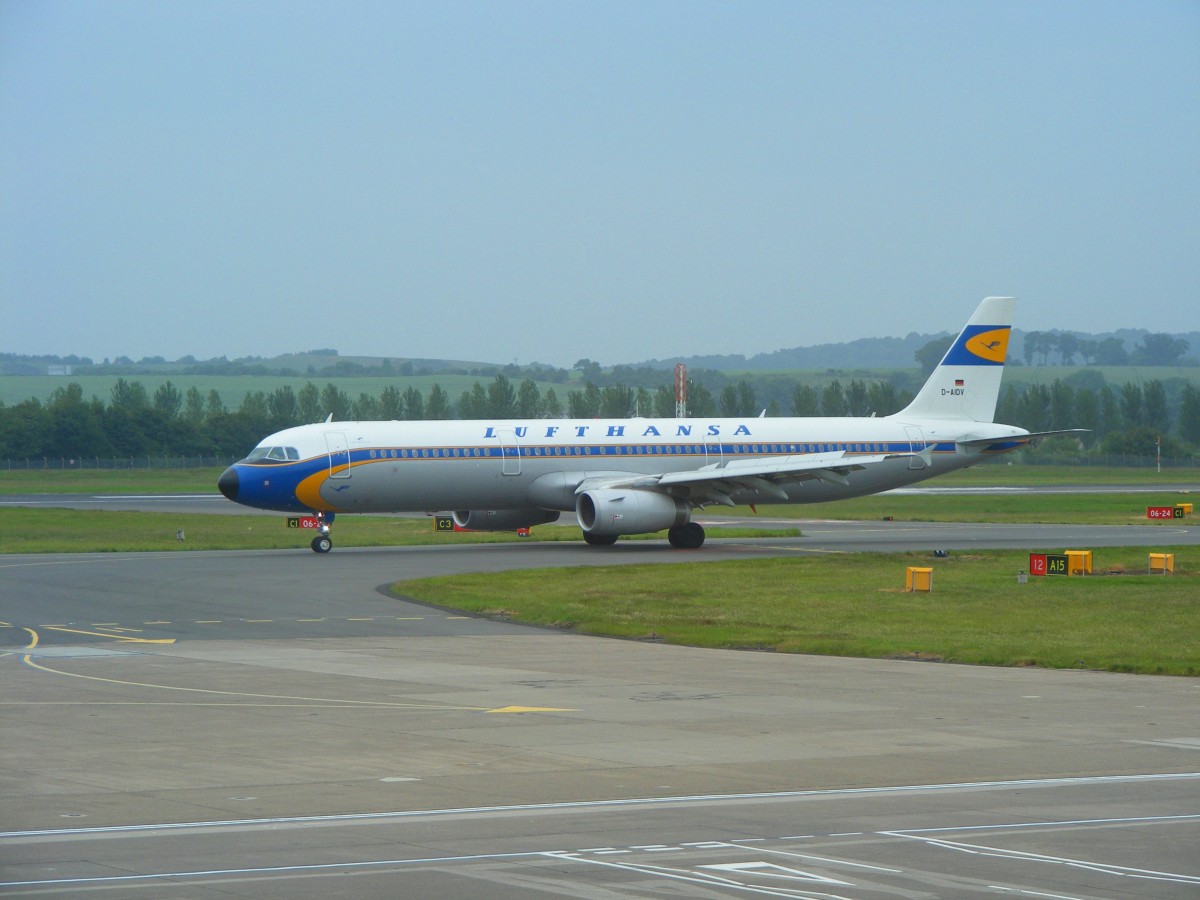 D-AIDV, Airbus A-321, Lufthansa, Airport Edinburgh (EDI), 1.7.2015