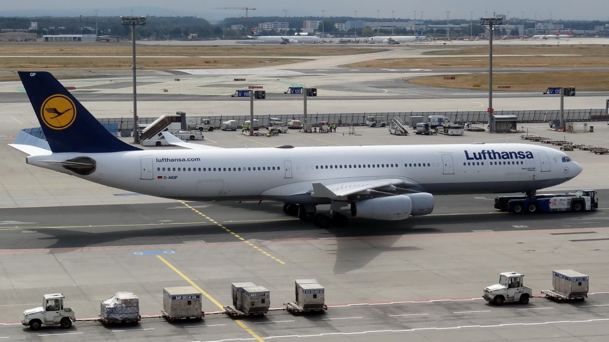 D-AIGP Lufthansa Airbus A340-313X    08.08.2013

Flughafen Frankfurt