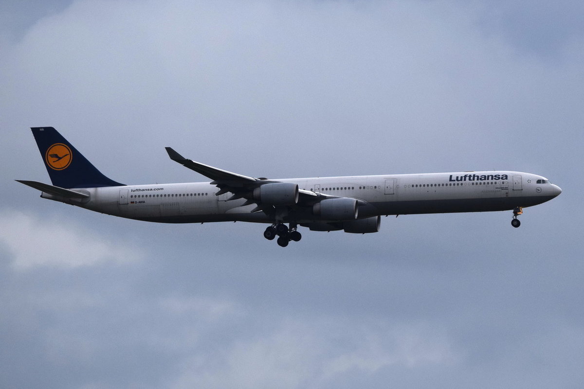 D-AIHA Lufthansa Airbus A340-642  Nürnberg   , MUC , 22.10.2017