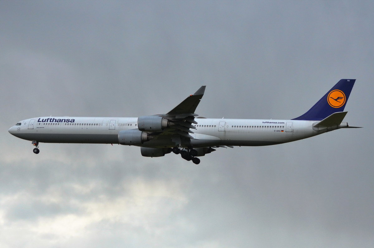 D-AIHU Lufthansa Airbus A340-642  , MUC , 22.10.2017