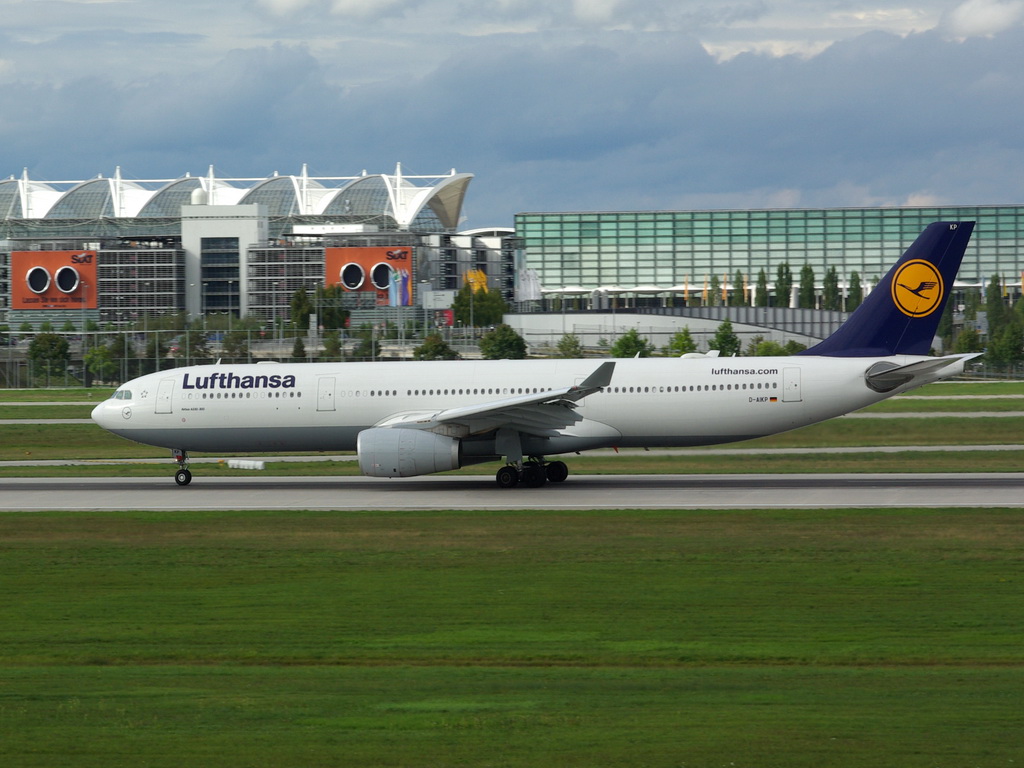 D-AIKB Lufthansa Airbus A330-343X              15.09.2013

Flughafen Mnchen