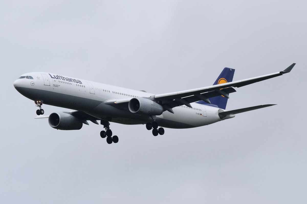 D-AIKG Lufthansa Airbus A330-343  Ludwigsburg   am 19.05.2016 in München beim Landeanflug