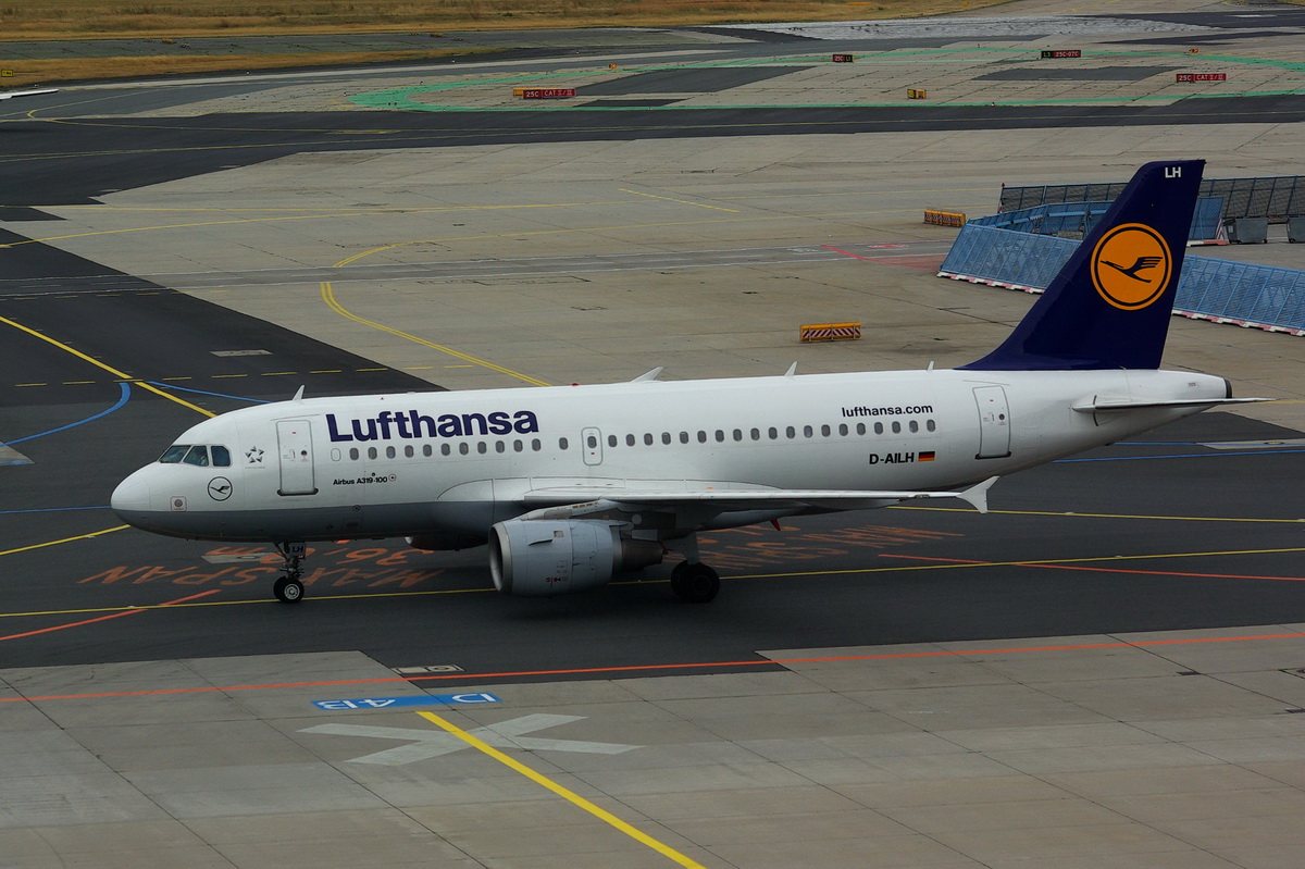 D-AILH Lufthansa Airbus A319-114   08.08.2013

Flughafen Frankfurt