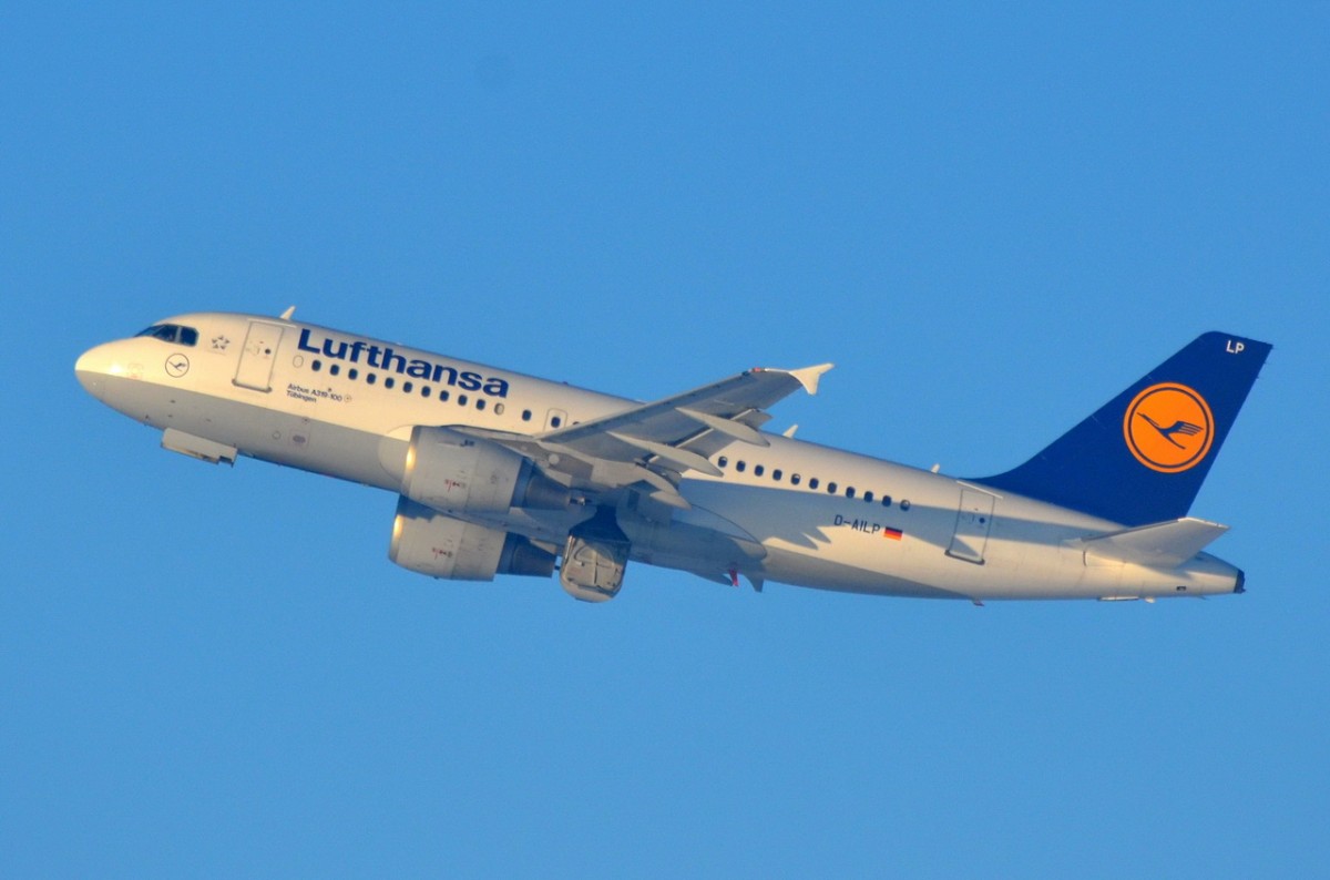 D-AILP Lufthansa Airbus A319-114   in München gestartet am 01.01.2015