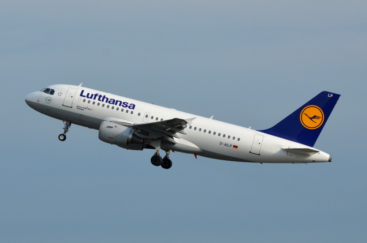 D-AILP Lufthansa Airbus A319-114   in Tegel am 21.08.2014 gestartet