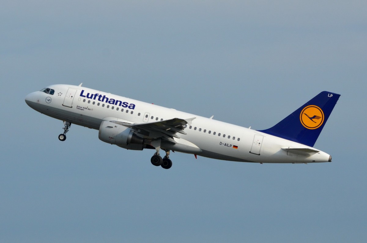 D-AILP Lufthansa Airbus A319-114   in Tegel am 21.08.2014 gestartet
