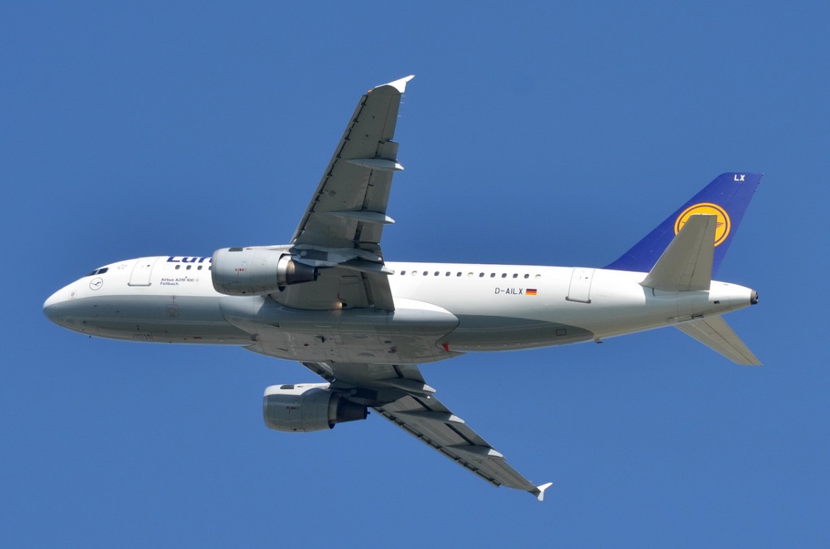 D-AILX Lufthansa Airbus A319-114  Fellbach   gestartet in München  11.09.2015