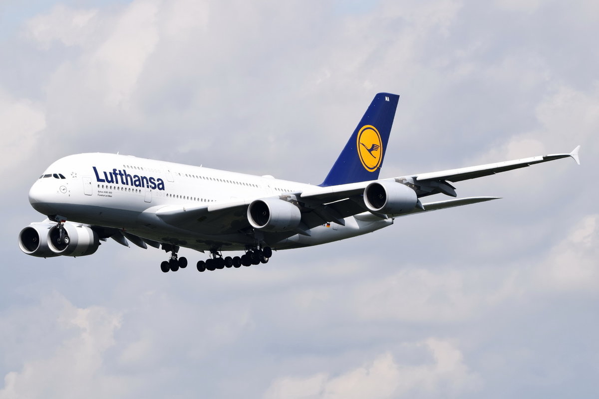 D-AIMA Lufthansa Airbus A380-841  Frankfurt am Main   beim Landeanflug in Frankfurt am 06.08.2016