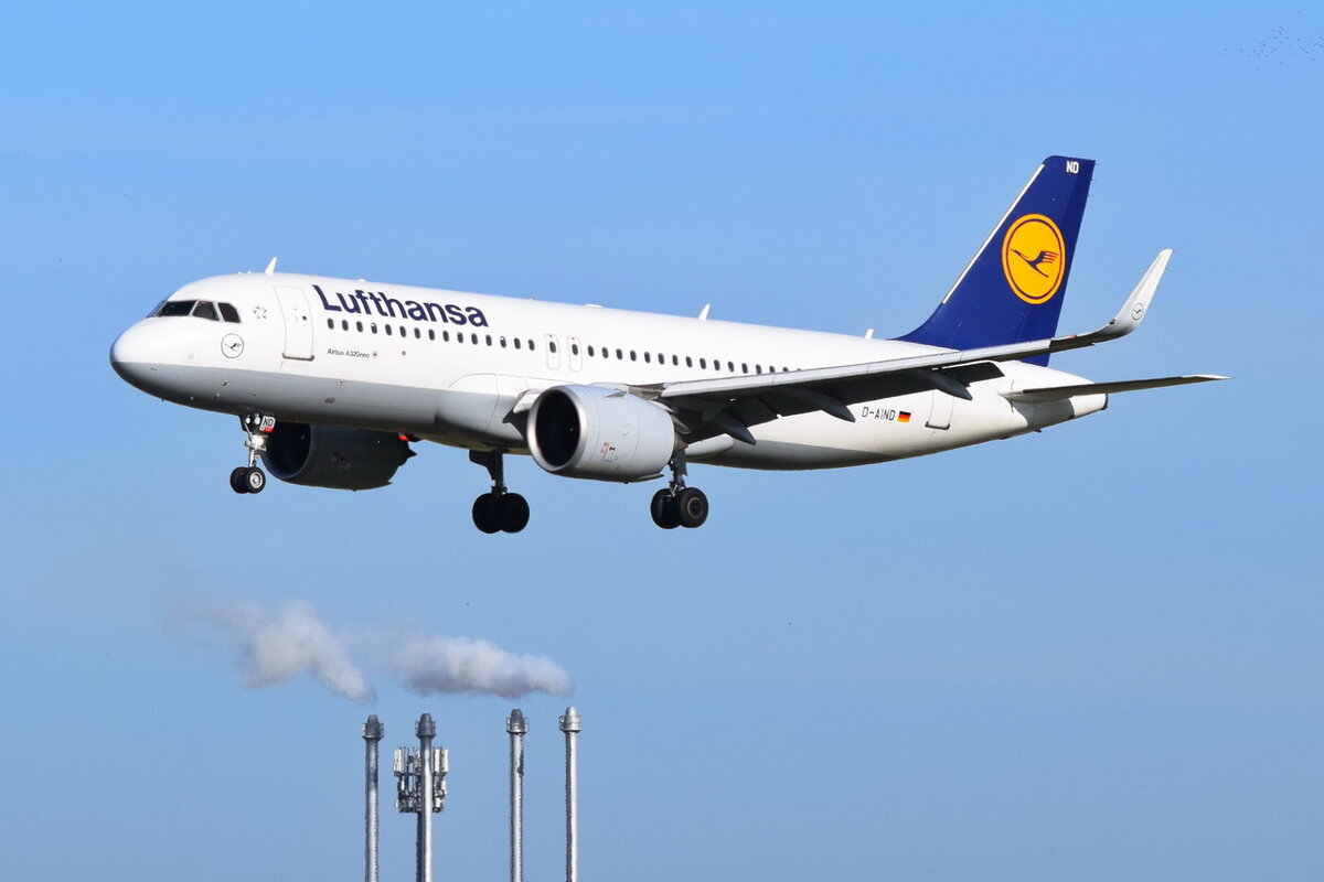 D-AIND , Lufthansa , Airbus A320-271N , Berlin-Brandenburg  Willy Brandt  , BER , 24.10.2021