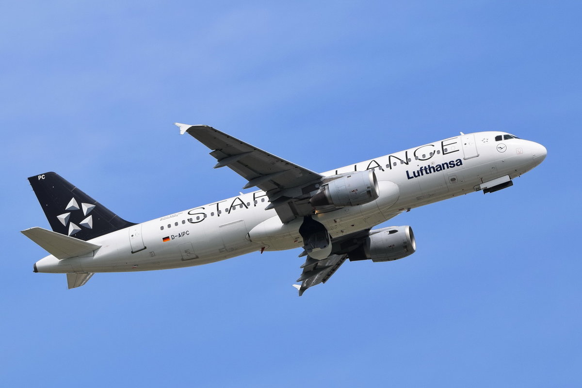 D-AIPC Lufthansa Airbus A320-211  , MUC , 20.05.2018