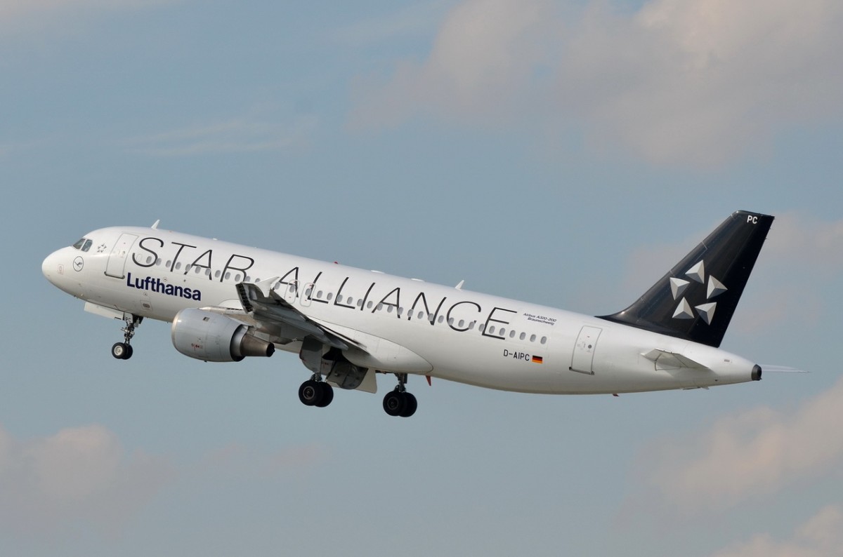 D-AIPC Lufthansa Airbus A320-211  Braunschweig   in München gestartet   11.09.2015