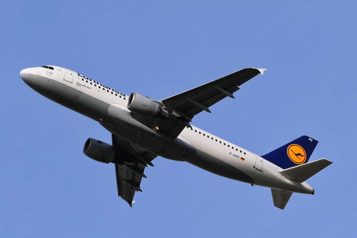 D-AIPE Lufthansa Airbus A320-211  Kassel  , MUC , 04.10.2017