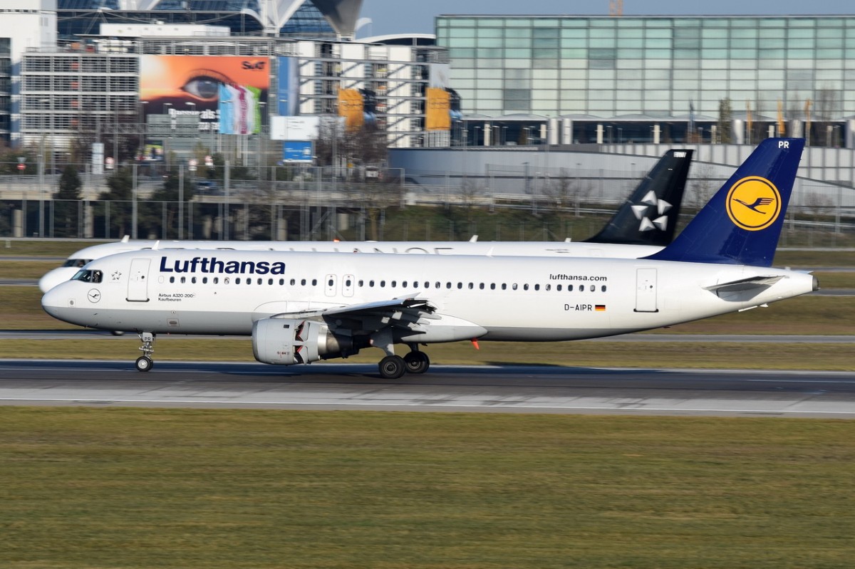 D-AIPR Lufthansa Airbus A320-211   Kaufbeuren   in München gelandet am 13.12.2015