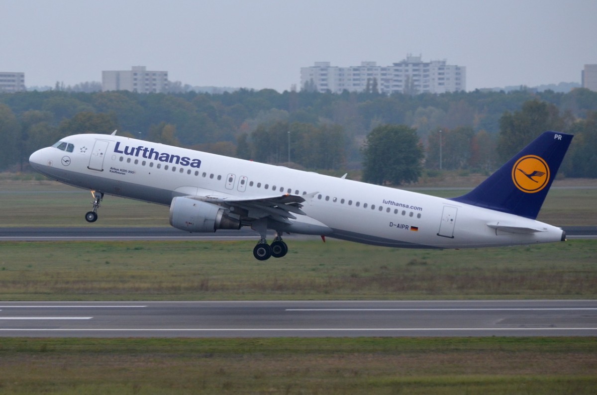 D-AIPR Lufthansa Airbus A320-211   in Tegel am 14.10.2014 gestartet