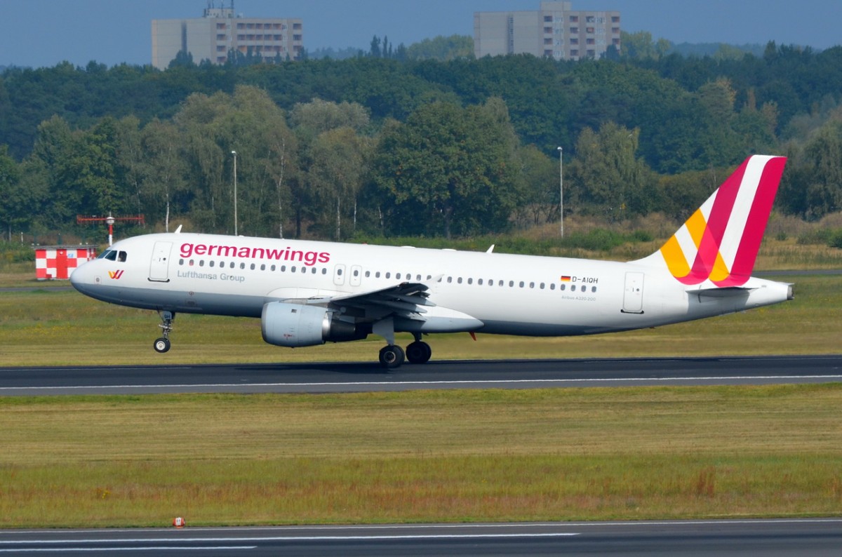 D-AIQH Germanwings Airbus A320-211   beim Start in Tegel am 08.09.2014