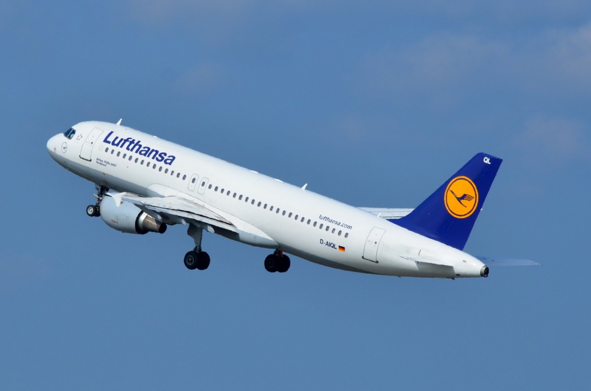 D-AIQL Lufthansa Airbus A320-211   gestartet am 08.09.2014 in Tegel