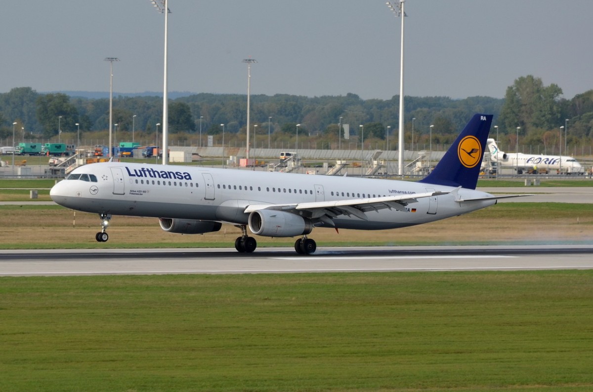 D-AIRA Lufthansa Airbus A321-131  Finkenwerder   gelandet in München   11.09.2015