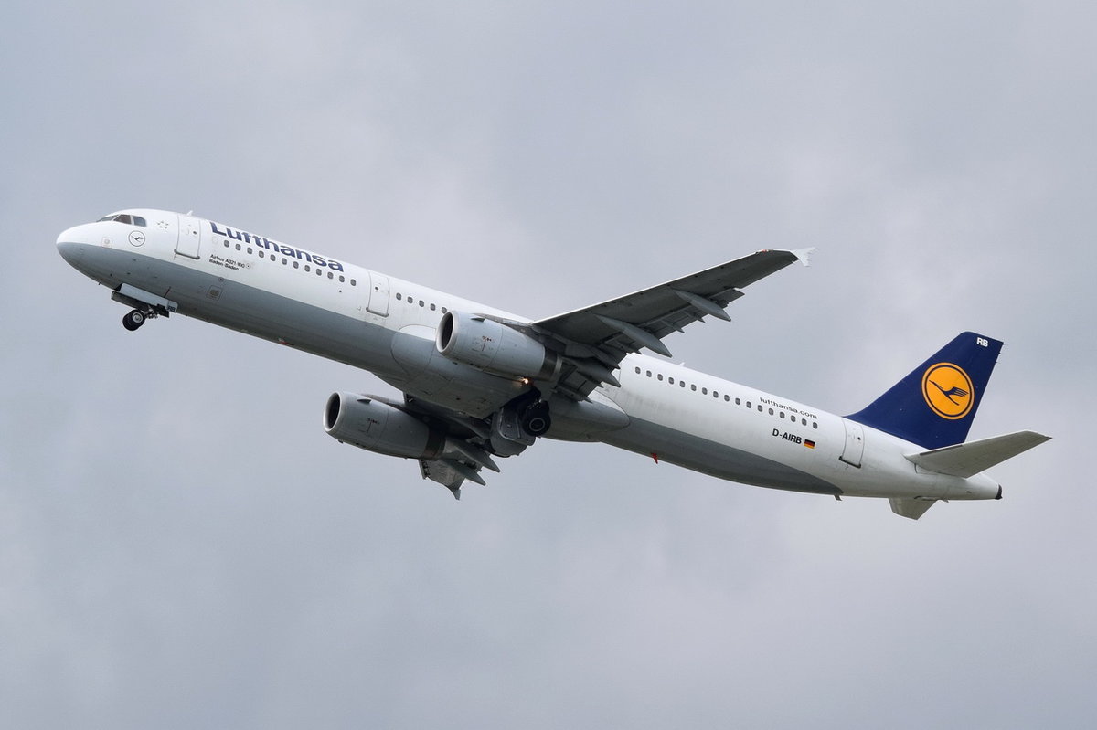 D-AIRB Lufthansa Airbus A321-131  Baden-Baden  in München gestartet am 14.05.2016