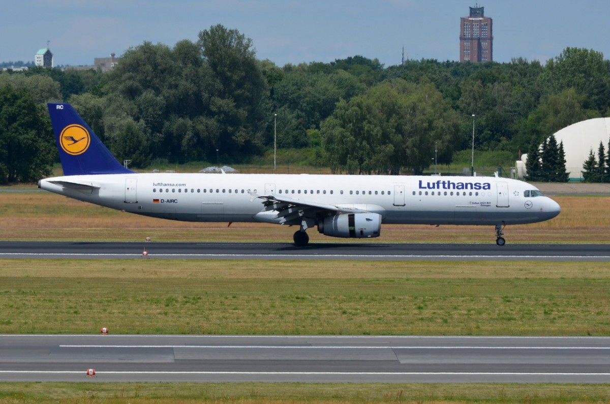 D-AIRC Lufthansa Airbus A321-131  in Tegel gelandet am 26.06.2014